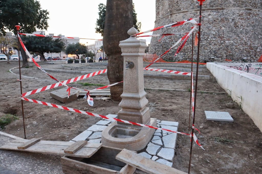 Nuova fontana Piazza Castello Reggio Calabria