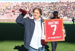 Reggina-Cagliari premio a Tonino Martino