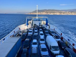 traghetto stretto di messina