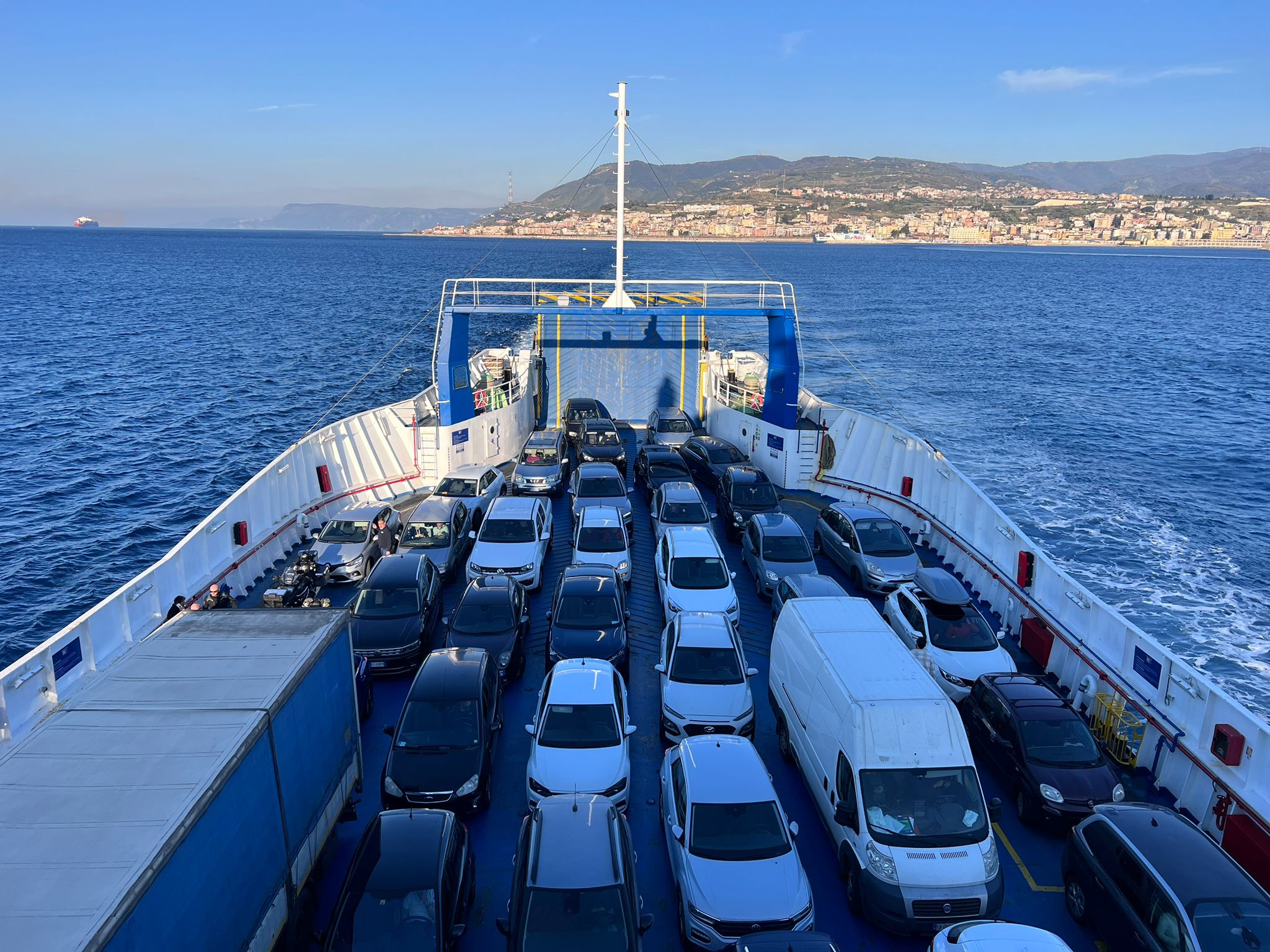 traghetto stretto di messina (2)