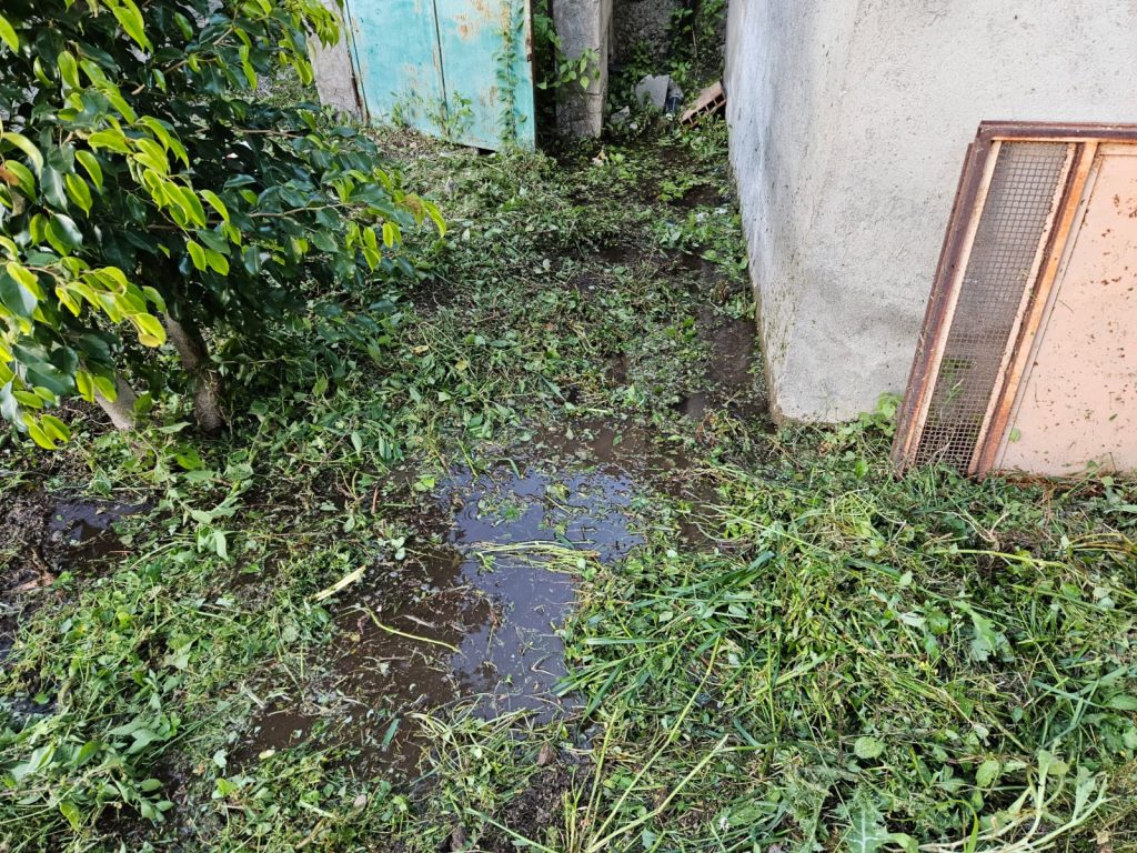 Condotta idrica disastrata contrada Lagani Croce Valanidi Reggio Calabria