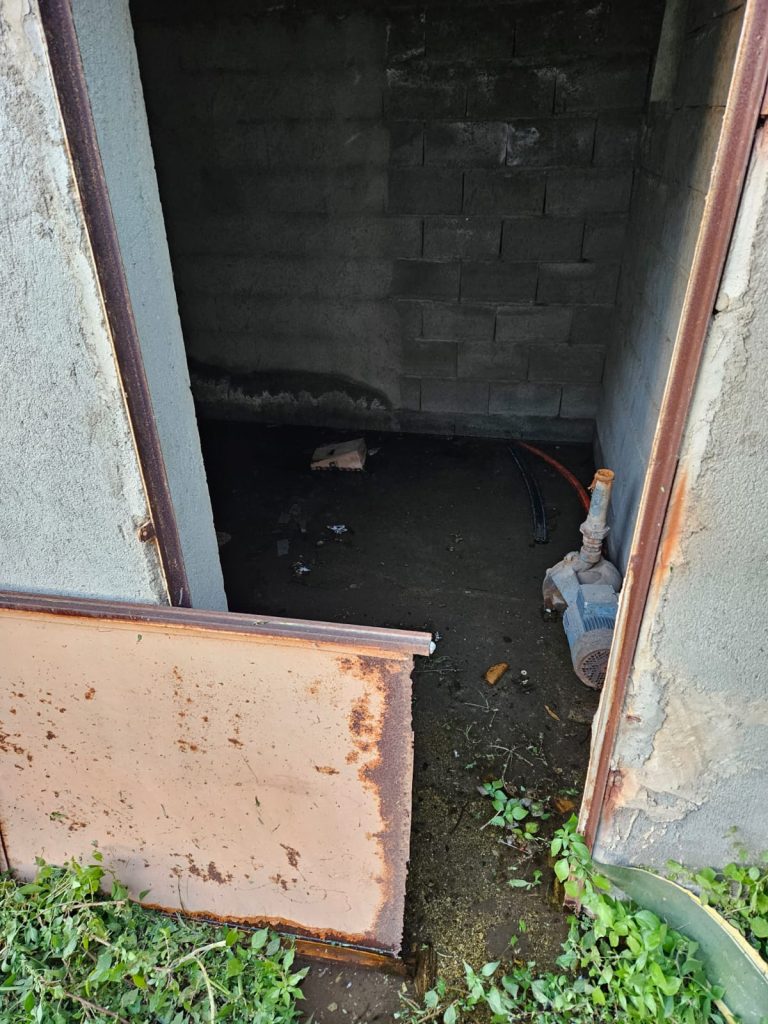 Condotta idrica disastrata contrada Lagani Croce Valanidi Reggio Calabria