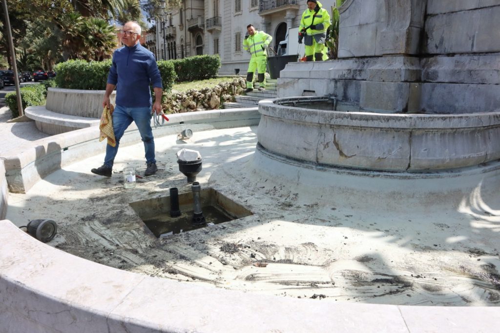 Fontana monumentale del Lungomare