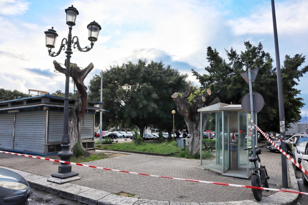 Recinzione lavori scavi Piazza Garibaldi Reggio Calabria