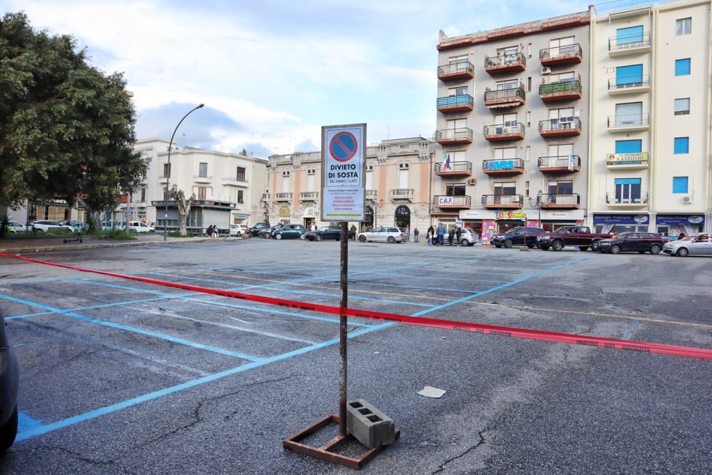 Recinzione lavori scavi Piazza Garibaldi Reggio Calabria