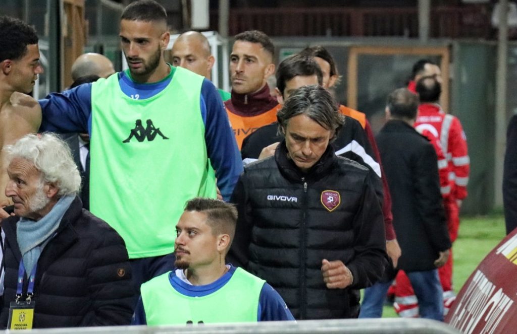Reggina-Brescia Inzaghi va via negli spogliatoi sconsolato