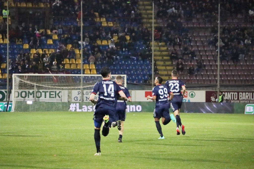 Reggina-Brescia esultanza gol Bouah