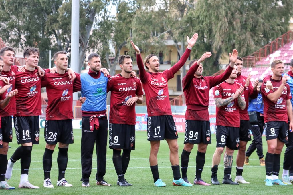 Reggina-Venezia festeggiamenti a fine gara