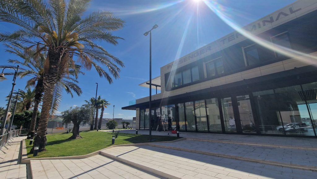 TERMINAL PASSEGGERI - PORTO EMPEDOCLE