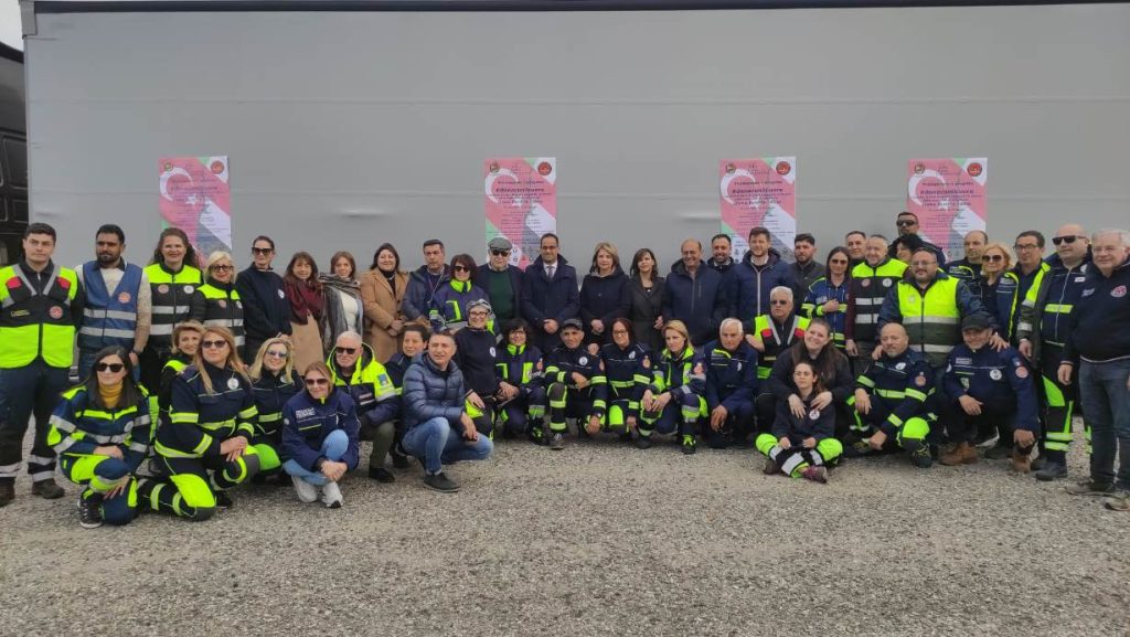 Vibo raccolta beni per sisma Turchia (1)