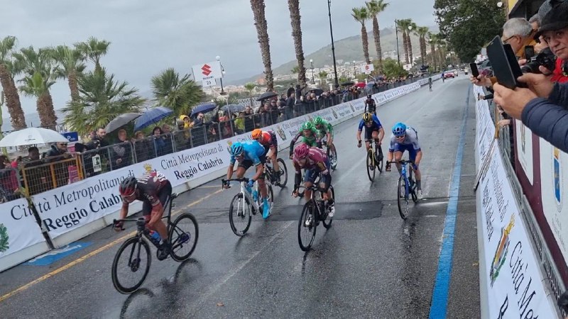 Vittoria Jhonatan Restrepo Valencia Giro di Reggio Calabria