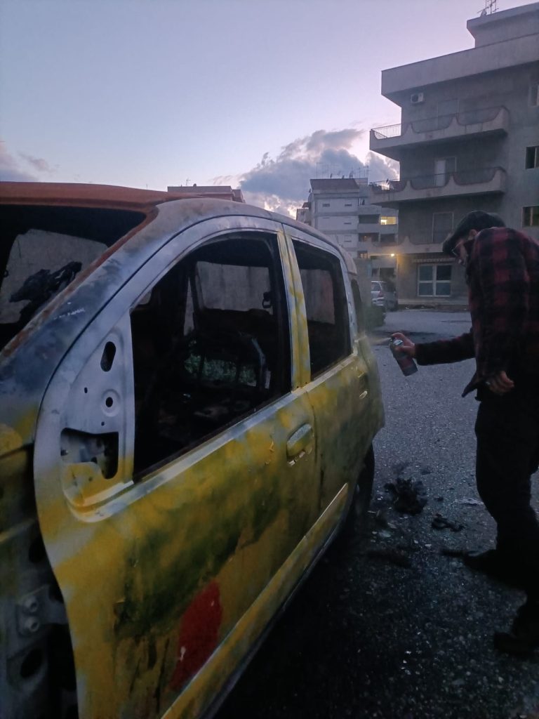auto incendiata centro noi ragazzi di oggi
