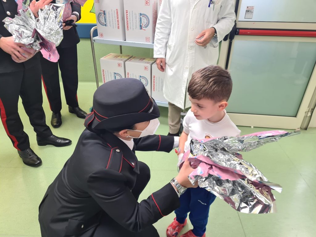 donazione uova carabinieri
