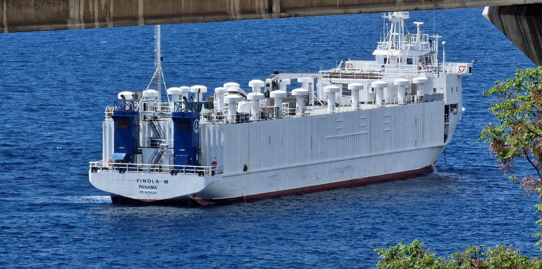finola m panama (2)