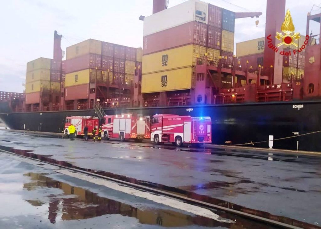 incendio nave portacontainer