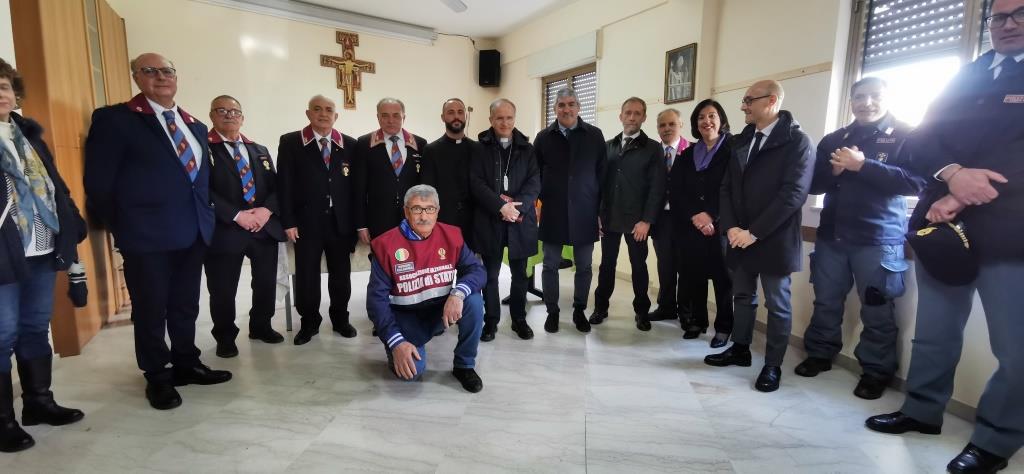 incontro vescovo polizia
