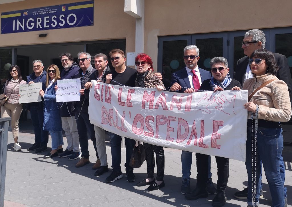 manifestazione-ospedale-taormina