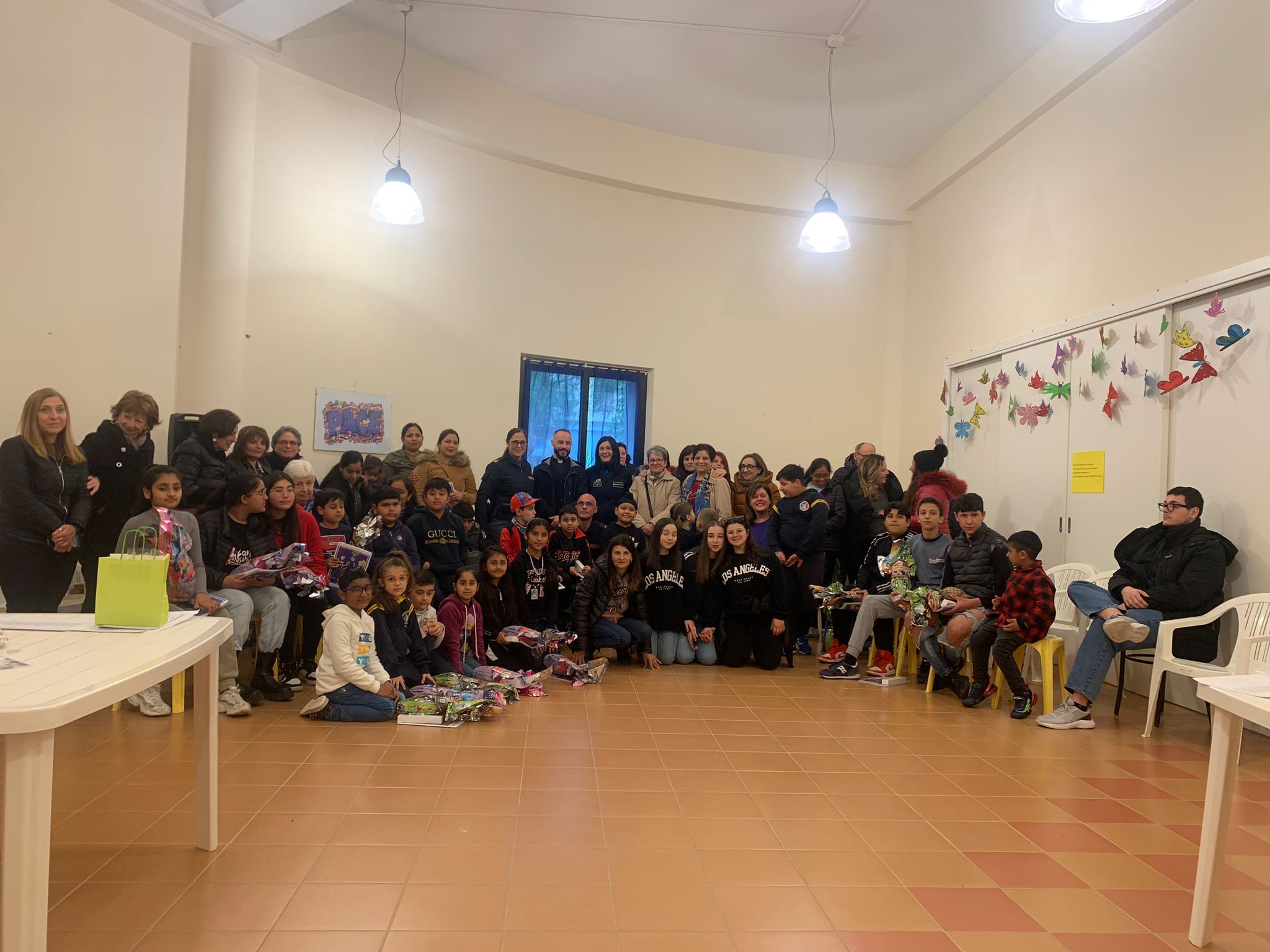 polizia beneficienza (1)