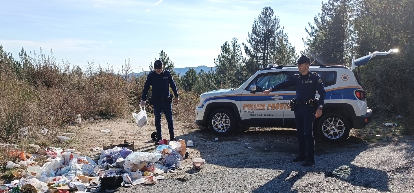 Polizia Provinciale – SILA – rifiuti