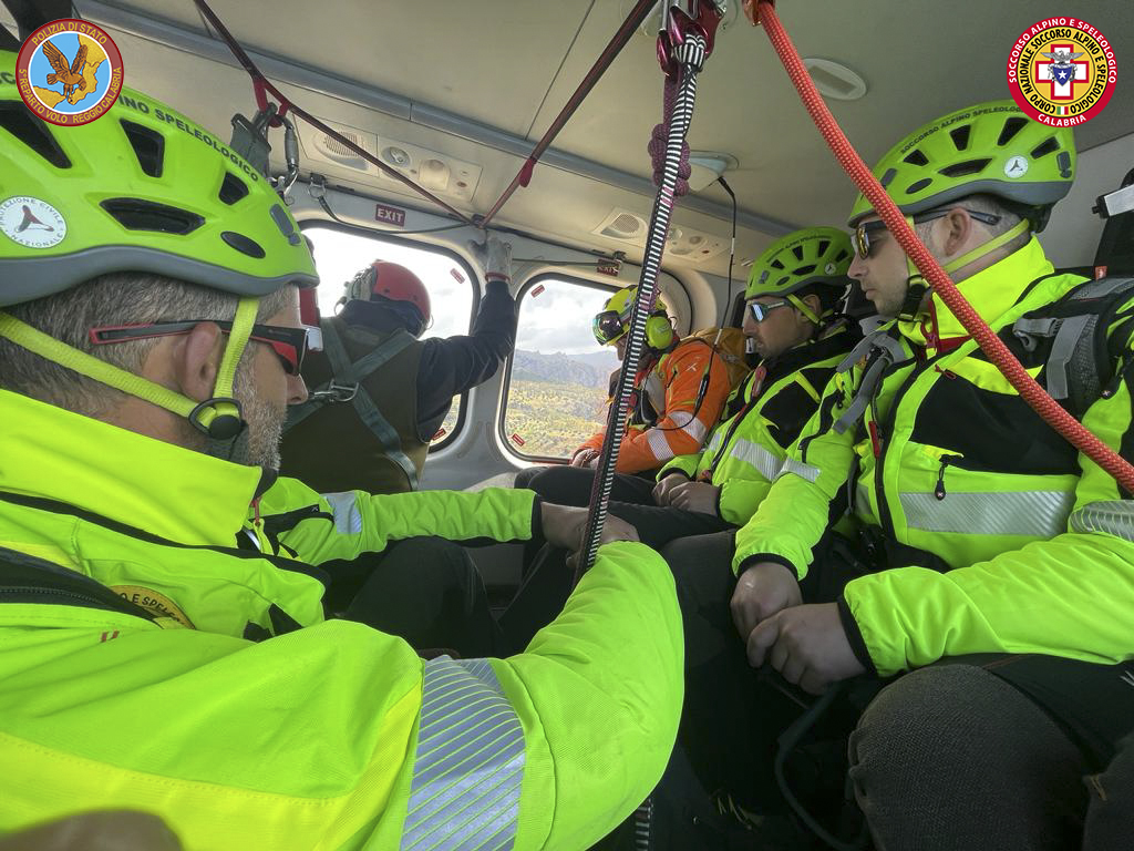 soccorso alpino speleologico