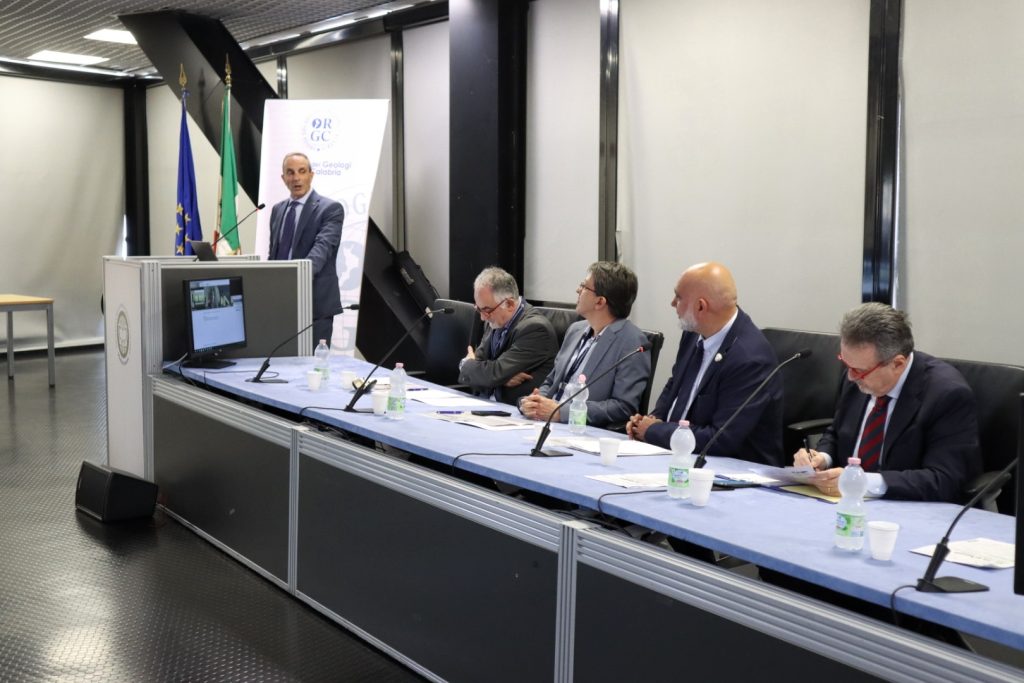 Iniziativa mediterranea ponte stretto