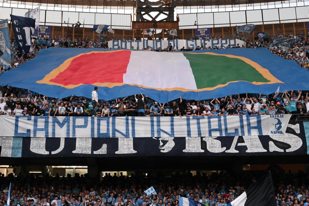 Bandiera Bandierone Diego Maradona Napoli 4° Scudetto – 3m X 1,5m – Made In Italy
