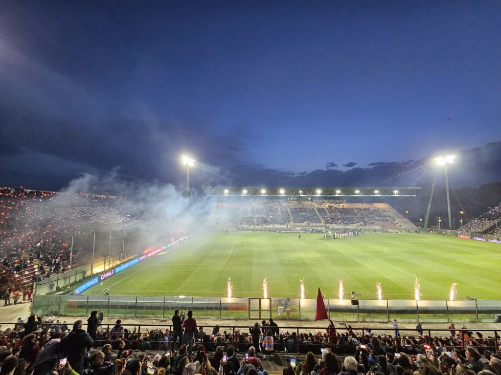 Reggina-Ascoli coreografia luci