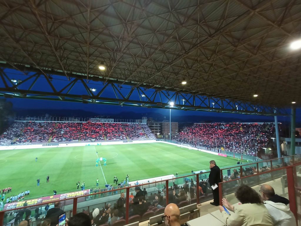 Reggina-Ascoli coreografia luci