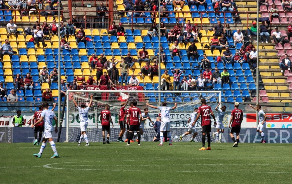 Reggina-Como gol ospite annullato
