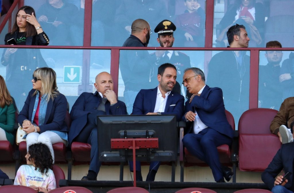 Reggina-Como Ferraro Saladini e Cardona in tribuna