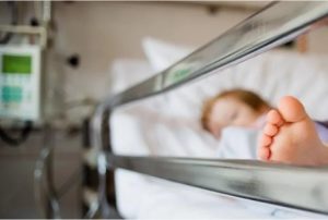 bambina ospedale