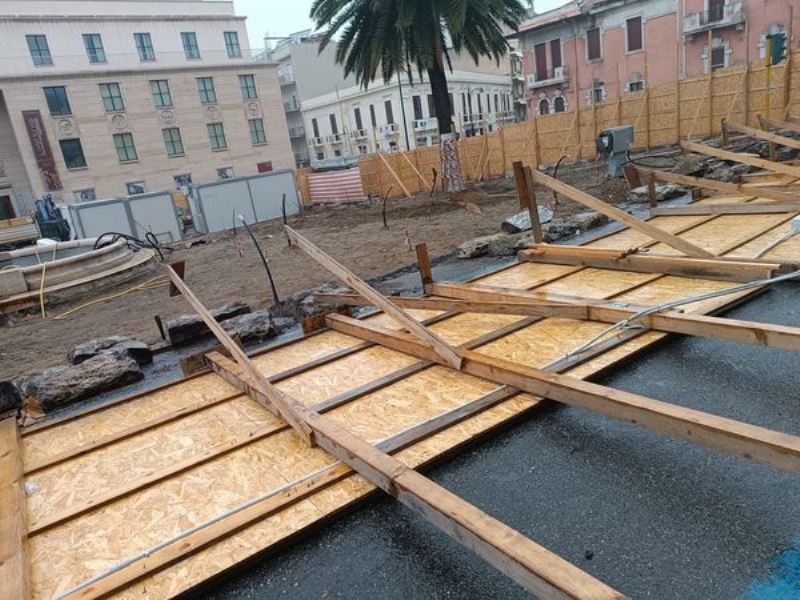 cantiere caduto piazza de nava