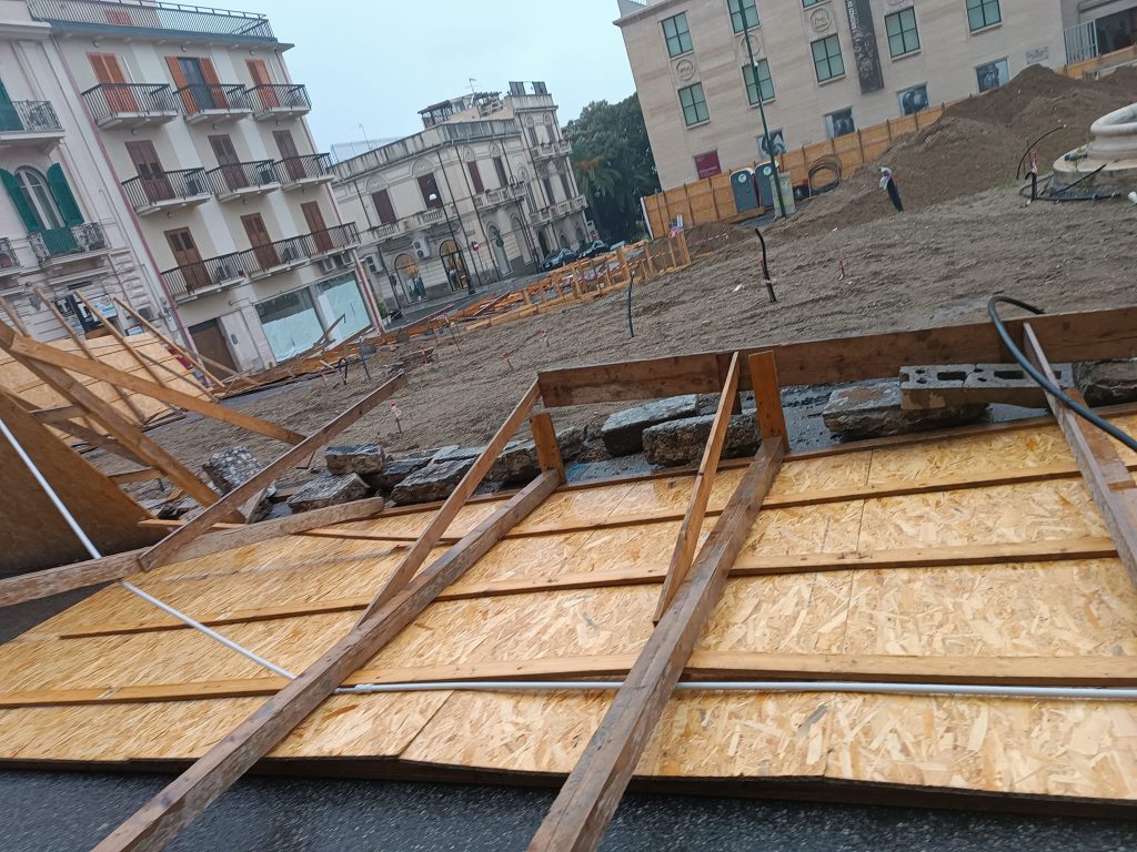 cantiere caduto piazza de nava