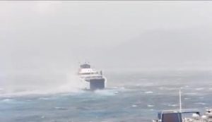 nave mare mosso