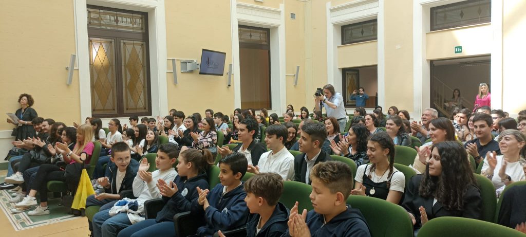 premio Apollo schoo