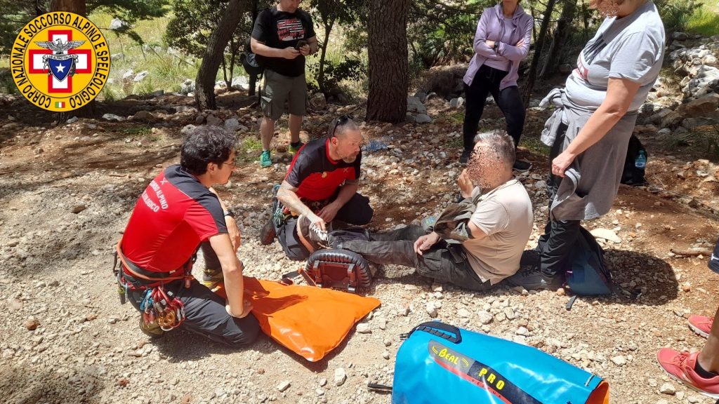 soccorso alpino salva turista
