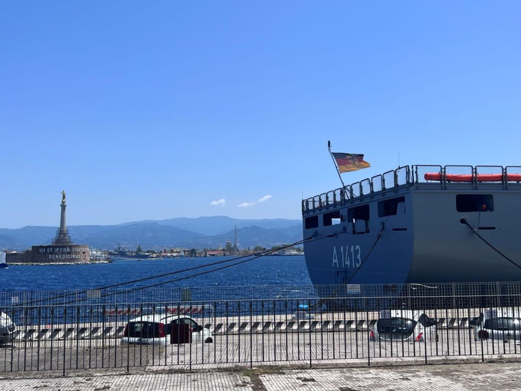 Nave Bonn