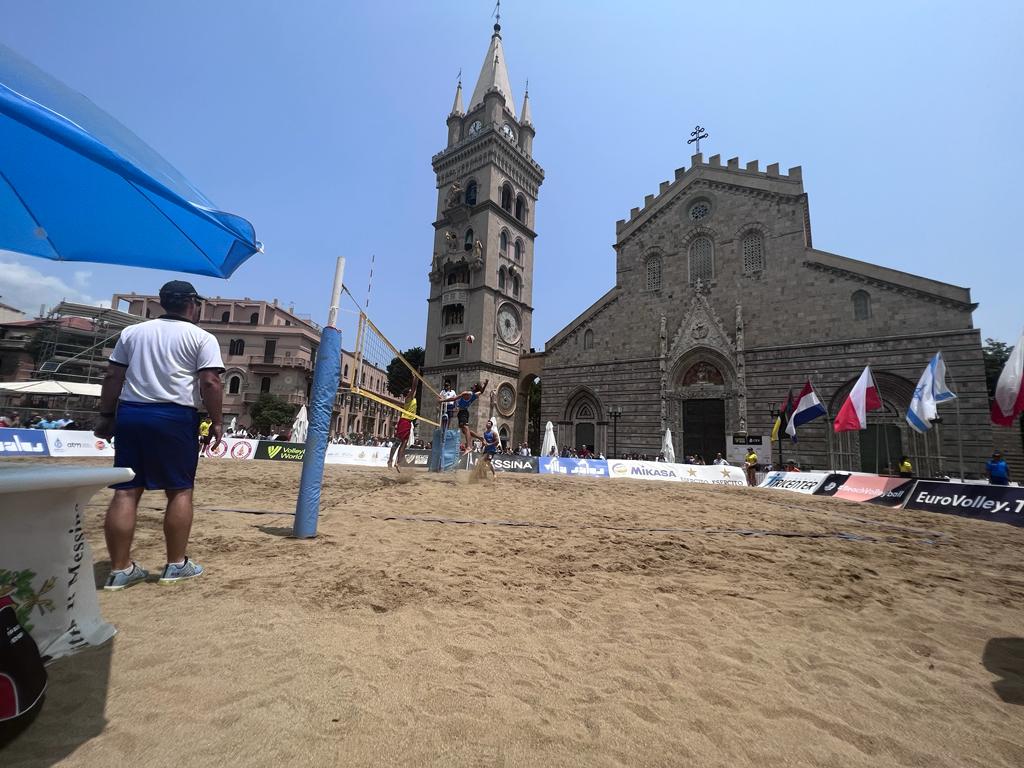 beach volley duomo.jpg italiano