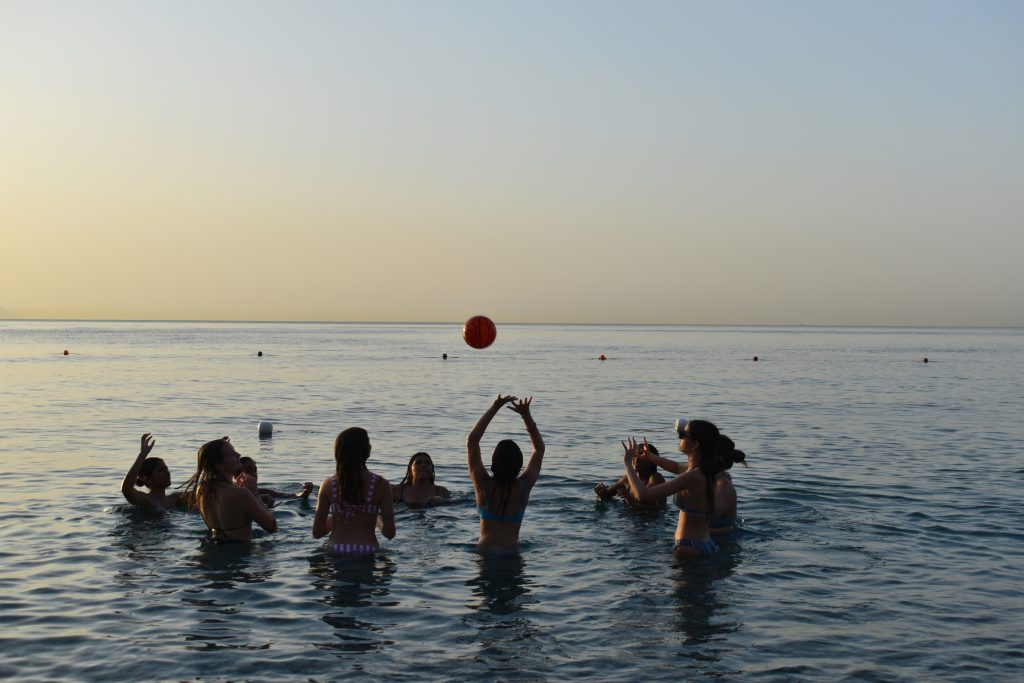 11 ragazzi americani a Reggio Calabria progetto Experiment ih British School