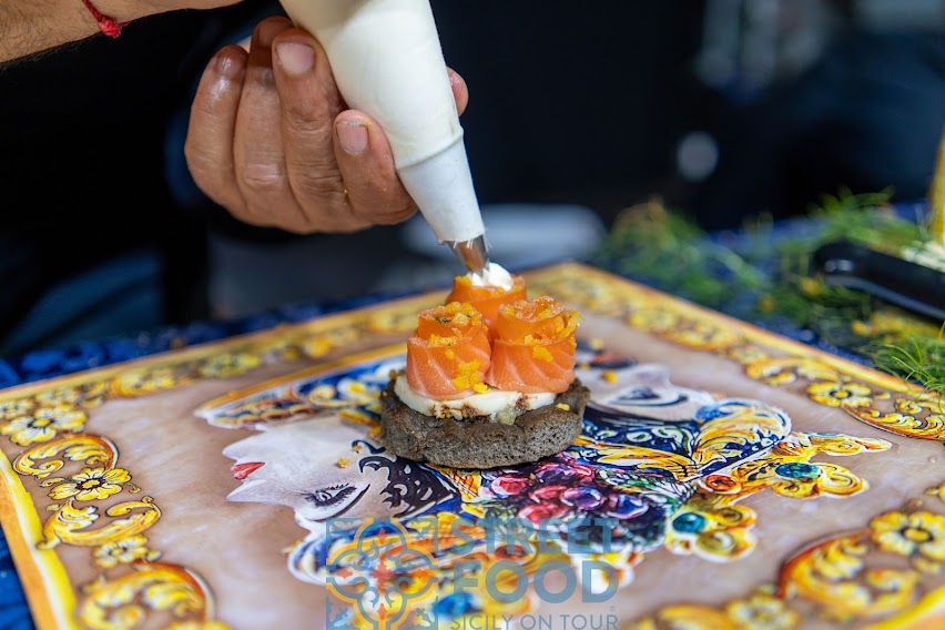 Crostino con salmone baltico e agrumi di Sicilia di chef Scilipoti