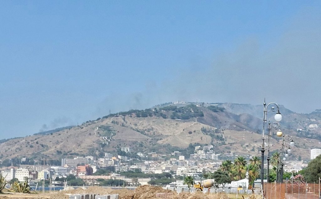 Incendio Reggio Calabria