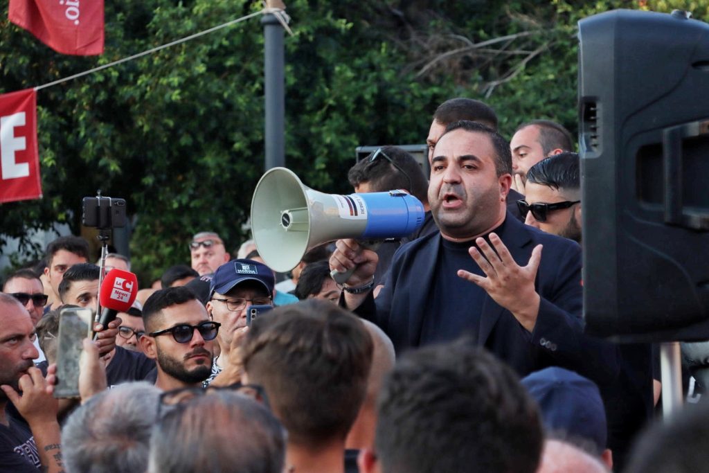 Manifestazione Tifosi Reggina Piazza Duomo