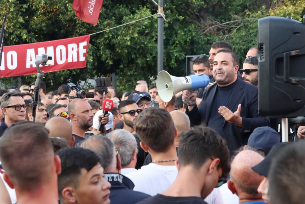 Manifestazione Tifosi Reggina Piazza Duomo