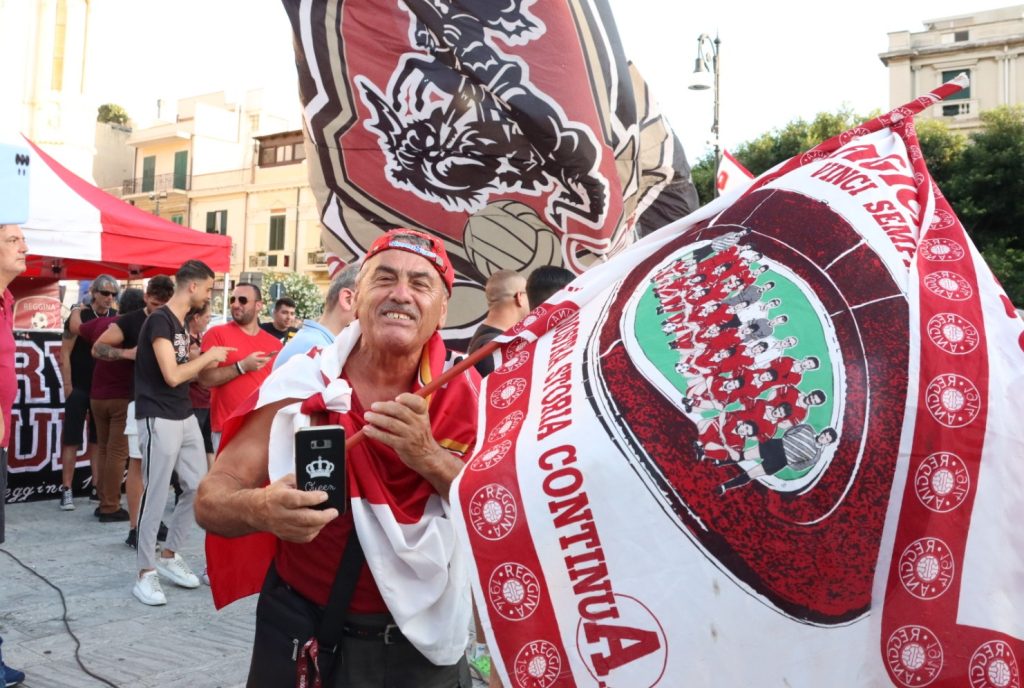 Manifestazione Tifosi Reggina Piazza Duomo