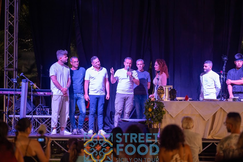 Palco Cooking Show durante saluti Prestopino