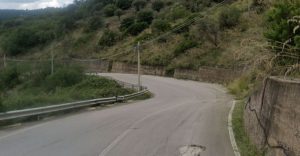 Un tratto della S.P. 161 Alcara li Fusi