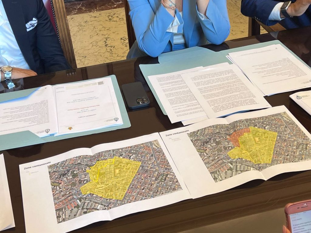 conf. stampa comune messina - area contaminata (2)
