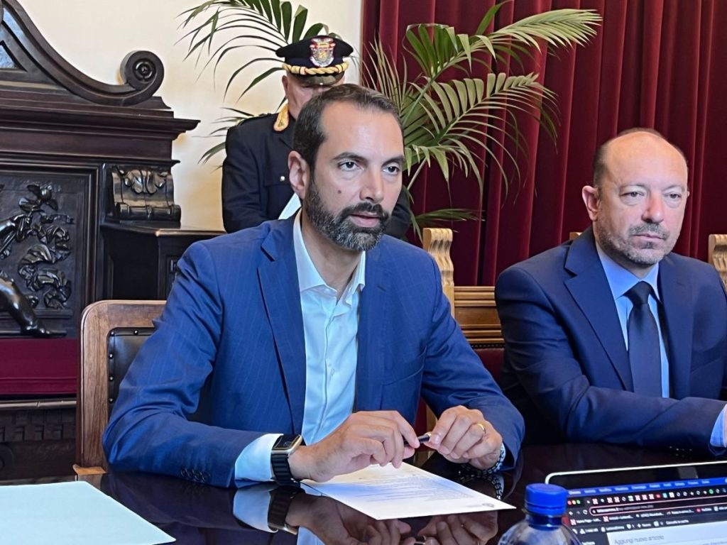 conf. stampa comune messina - area contaminata (5)