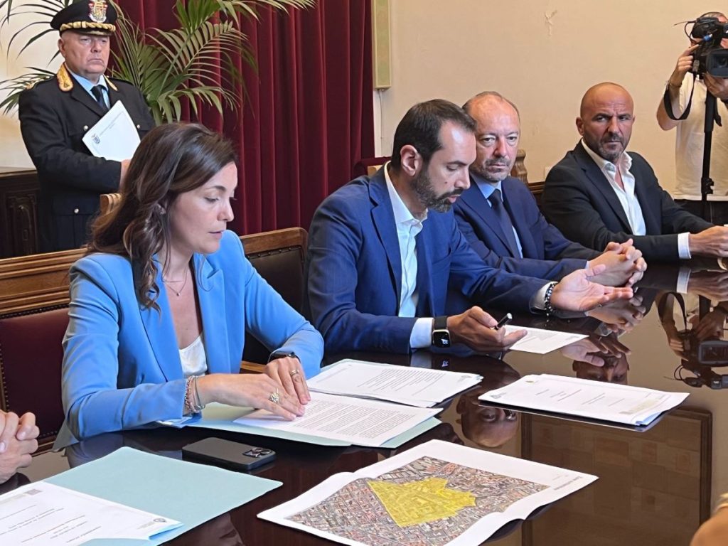 conf. stampa comune messina - area contaminata (6)