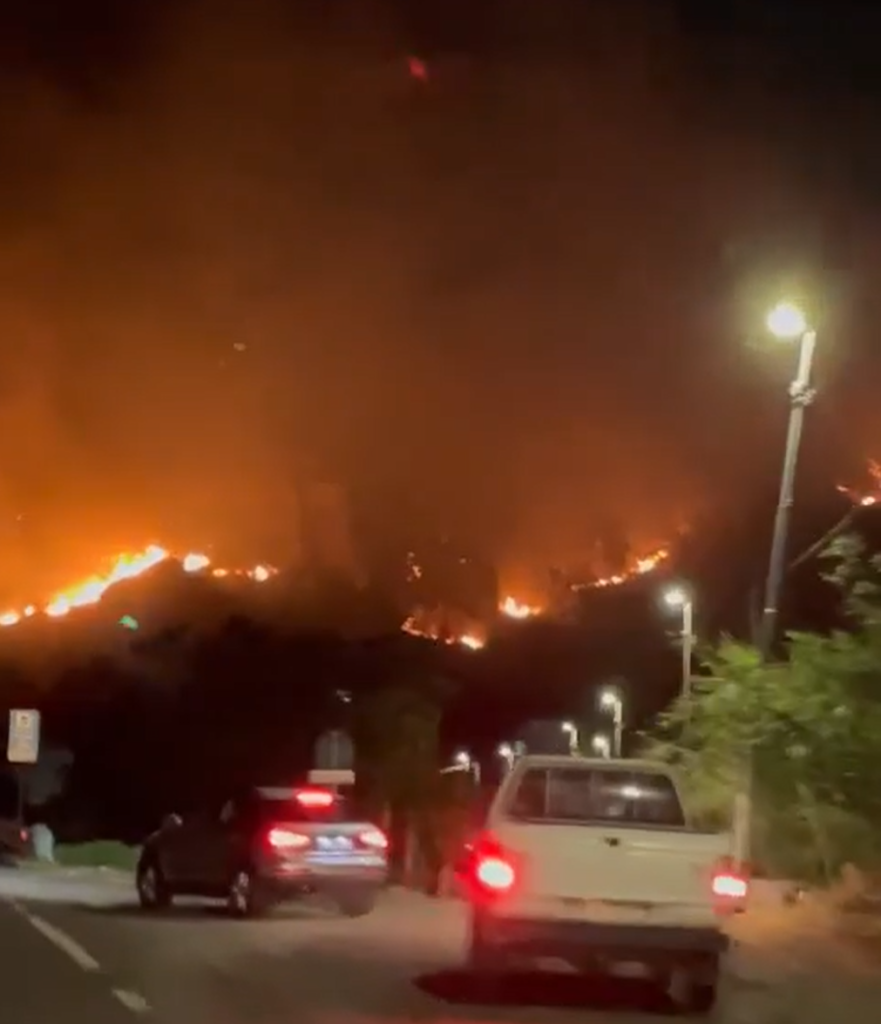 incendio riace reggio calabria